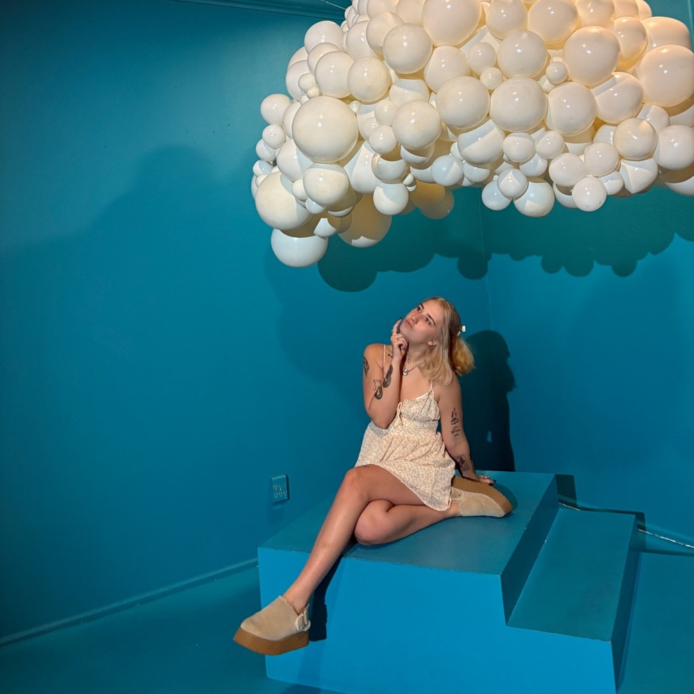 Meet your Posher, Ari